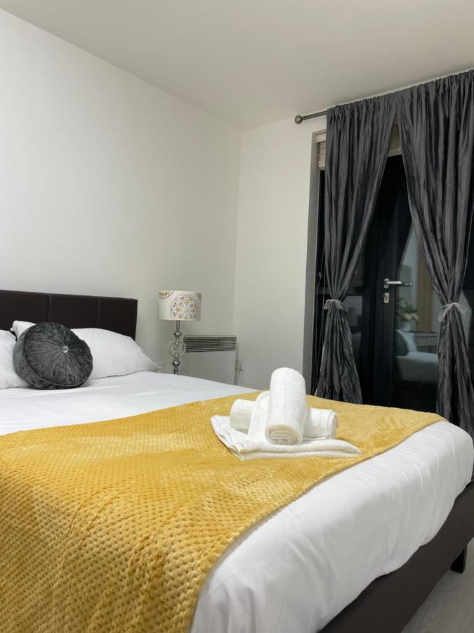 Wharf Inn Premier Apartment Central Manchester - Free Private Parking Exterior photo