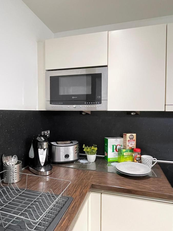 Wharf Inn Premier Apartment Central Manchester - Free Private Parking Exterior photo