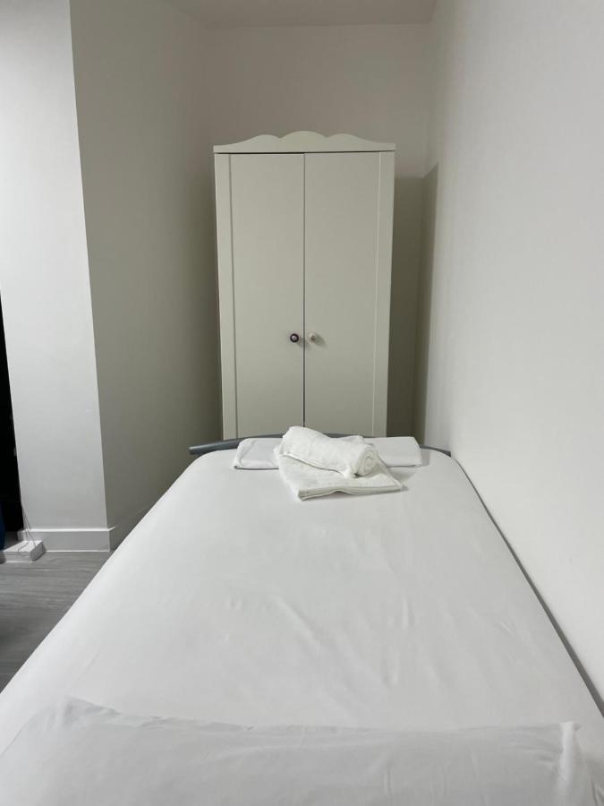 Wharf Inn Premier Apartment Central Manchester - Free Private Parking Exterior photo